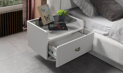 Medusa Home - Laurel Komodin