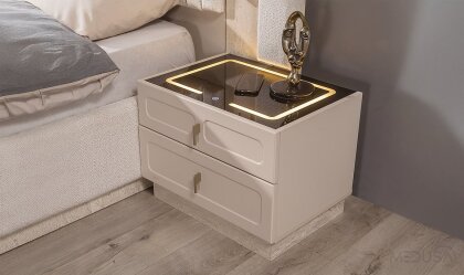 Medusa Home - Lora Komodin