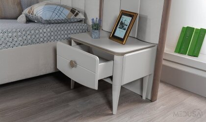 Medusa Home - Lumina Komodin