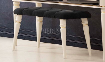 Medusa Home - Luxury White New Puf