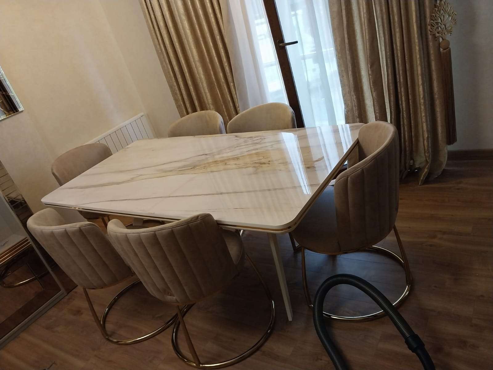 Medusa Home Mobilya - Özge Hanım - İstanbul