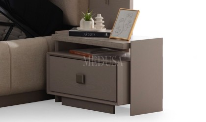 Medusa Home - Pearlina Komodin